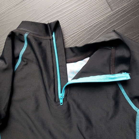 Elle Long Sleeve Rashguard - Picture 3 of 6